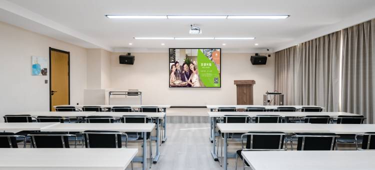 格林豪泰智选酒店(洛阳凤凰大厦牡丹广场地铁站店)图片