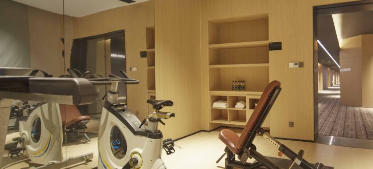 美住·悦熊酒店(柳州马鞍山公园窑埠古镇店)图片