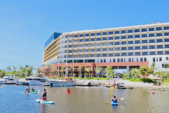 福爾摩沙遊艇酒店