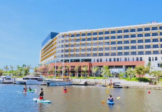 福尔摩沙游艇酒店外景图