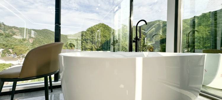 安吉与云与水民宿图片