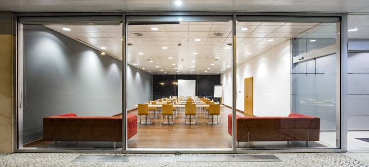 坎塔赫德科英布拉住宿加早餐酒店(B&B HOTEL Cantanhede Coimbra)图片