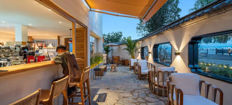 大理洱湾海景民宿(洱海生态廊道店)图片