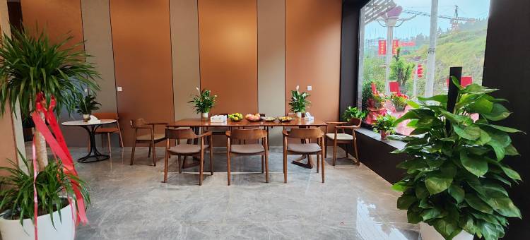 兰天酒店(从江县銮里会议中心店)图片