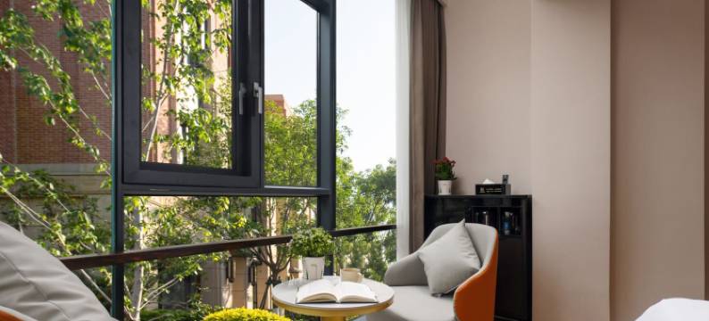 尚驿花园酒店(江汉路步行街店)图片