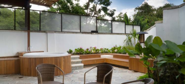 诺维斯吉里本卡度假村及水疗中心(Novus Giri Puncak, Resort & Spa)图片