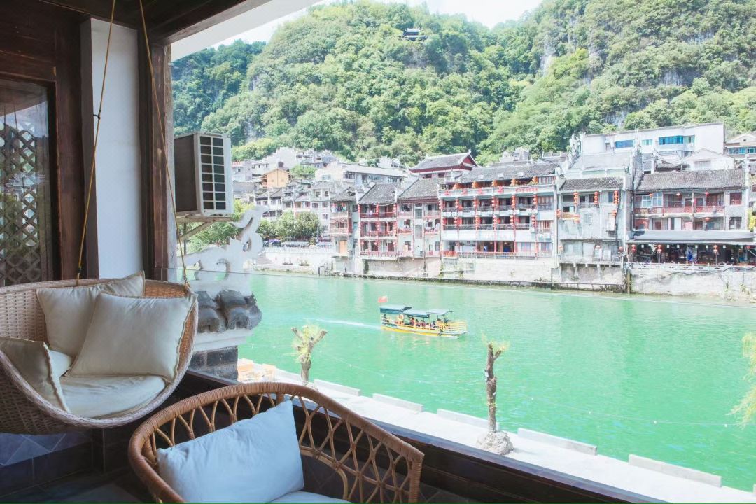 Zhenyuan Diezhuang · Youyi South Bank Homestay