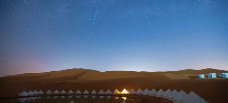 大星之夜沙漠露营酒店(东湖草原景区店)图片