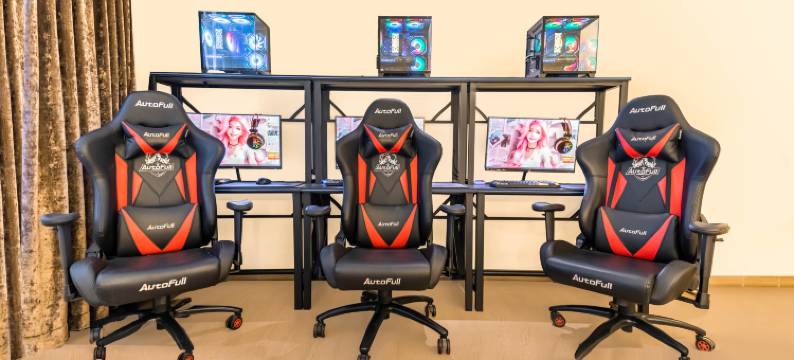 摩戏电竞酒店(广西贵港国际生活港高铁站店)图片