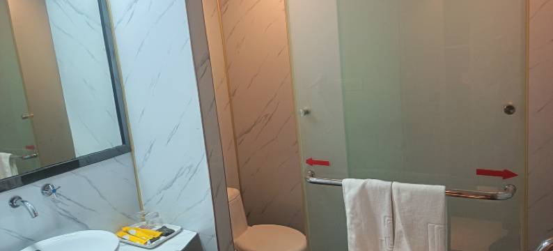 武汉隆程酒店(积玉桥地铁站店)图片