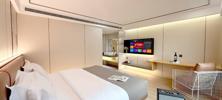 曲靖金凤凰芮汐酒店(沾益玉林广场店)图片