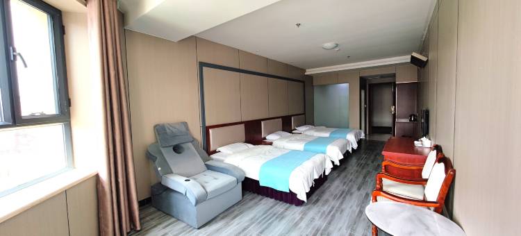 巴音布鲁克草原假日大酒店图片