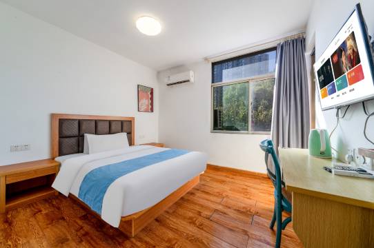 南昌居舍精品酒店(起凤路地铁站店)