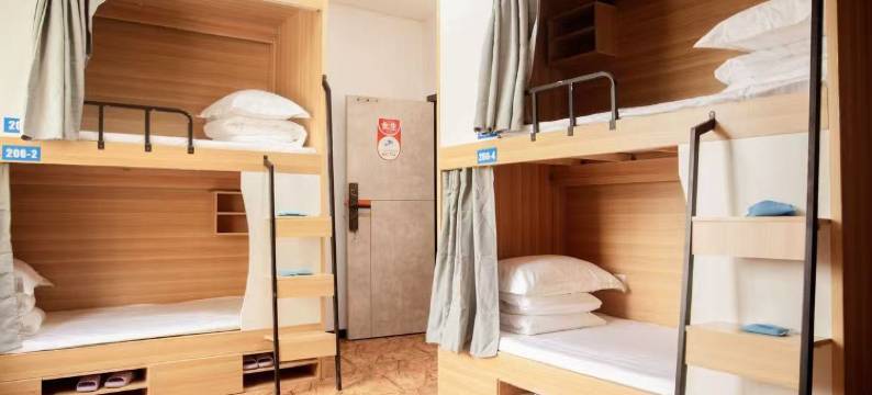 小蜜蜂青年旅社(涪城万达店)图片