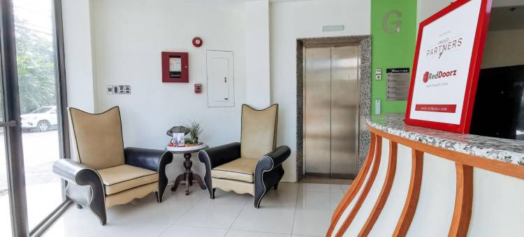 红多兹Plus酒店-近达沃菲律宾中央银行(RedDoorz Plus Near Bangko Sentral Ng Pilipinas Davao)图片