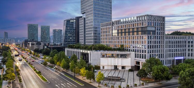 四季华桐酒店(桐庐市中心广场店)图片