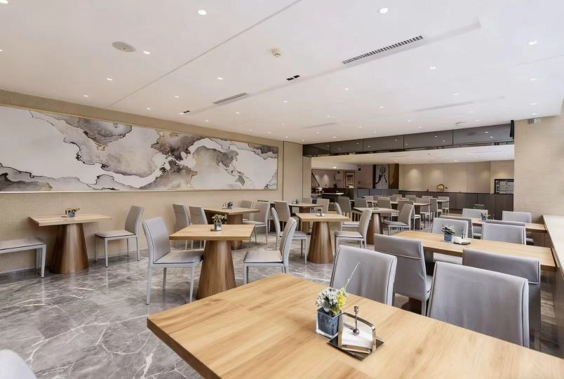 Guangzhou Oriental International Hotel (Shiqiao Subway Station) Over view