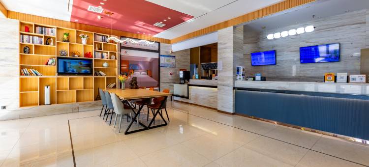 竞悦电竞民宿(孝感湖北工程学院店)图片