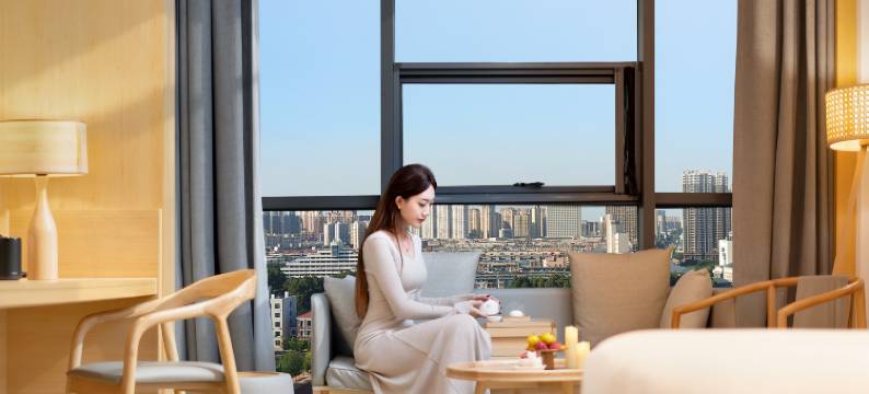 建国璞隐酒店(长春万象城人民广场地铁站店)图片