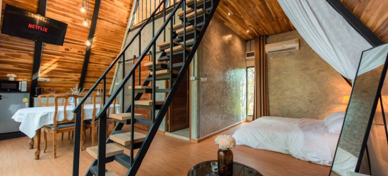 Issara Bar&House图片