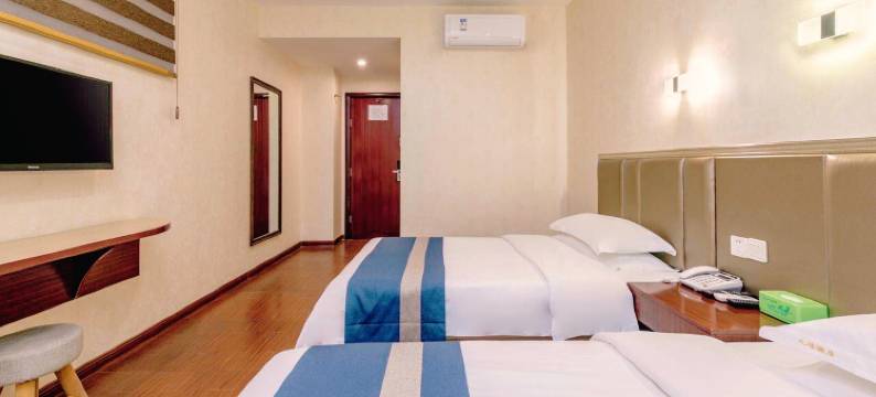 九福酒店(福州三坊七巷南门兜地铁站店)图片