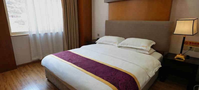 德格浙川康巴大酒店(印经院店)图片