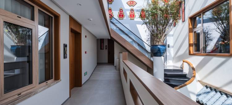 喜囍客栈(绿地公园店)图片