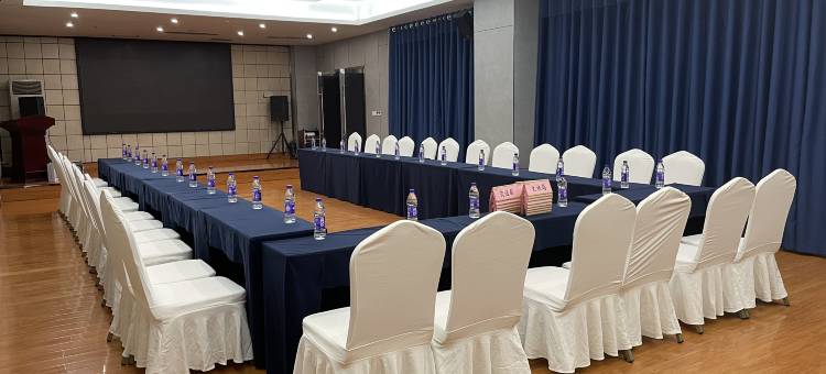 榆林容大国际酒店(榆林学院榆星优品广场店)图片