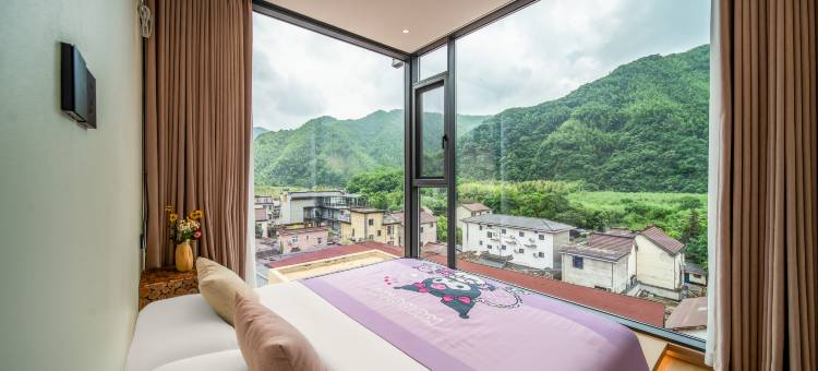 金谷春・溪畔环山・StarryNight・草坪美宿(皖南川藏线月亮湾景区店)图片