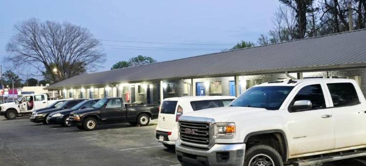 切克旅馆罗金厄姆北卡罗来纳州(Chek Inn Motel Rockingham NC)图片