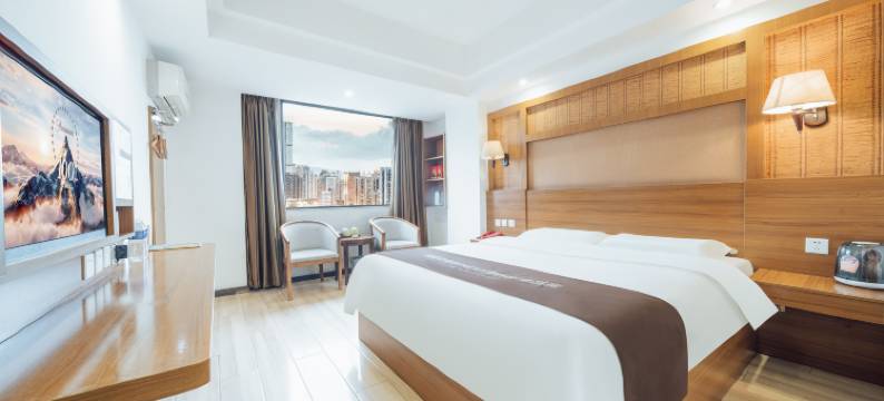 华颐悦S酒店(都江堰景区南桥店)图片