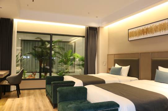 旺苍艾嘉商务酒店