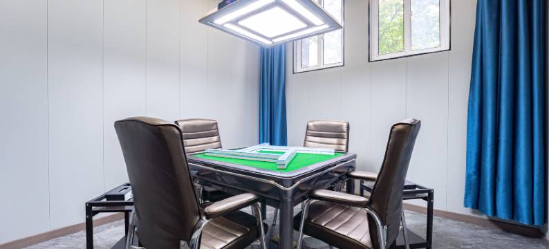 鼎潮电竞·主题酒店(东台八佰伴店)图片