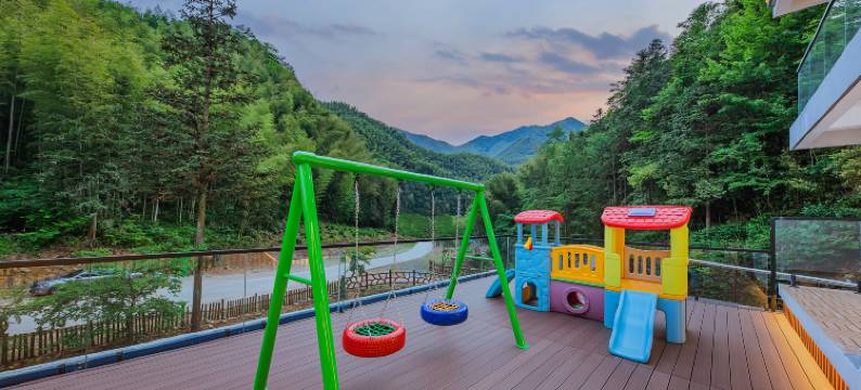 泾宿·木兮•夏日露营风溯溪亲子度假避暑氧宿图片