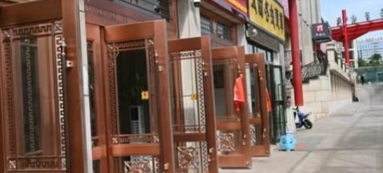 满萨萨品质酒店(西宁火车站玖鹰虫草市场店)图片