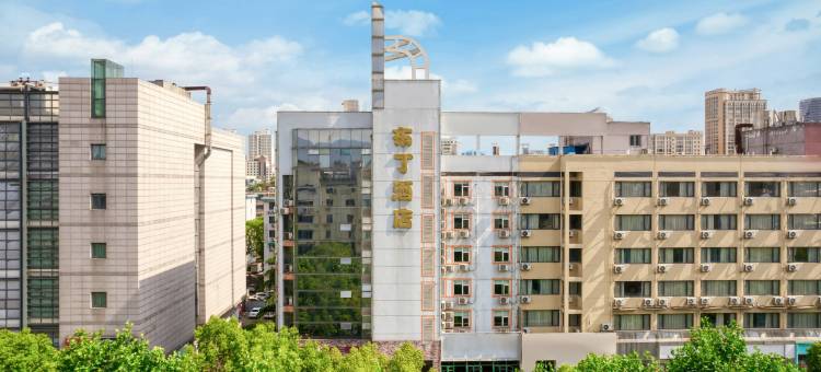 布丁严选酒店(金华世贸城市广场双溪西路地铁站店)图片