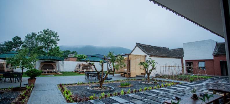 云台山山前设计师民宿图片