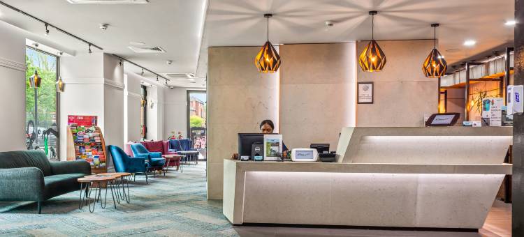 伦敦斯特拉特福酒店(Roomzzz London Stratford)图片