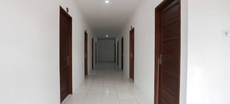 OYO 92626 Dcos Syariah的好眠4旅馆(Good Sleep 4 RedPartner)图片