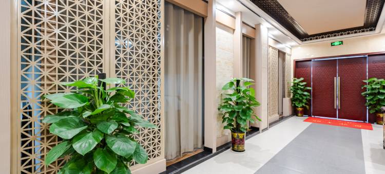 蓬安罗马假日酒店(相如广场店)图片