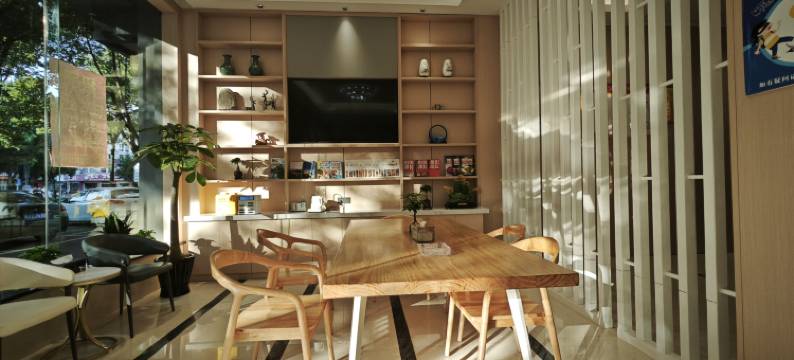 亭枫商务酒店(临海灵湖景区店)图片