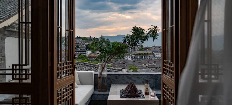 丽江嵌雪楼酒店图片