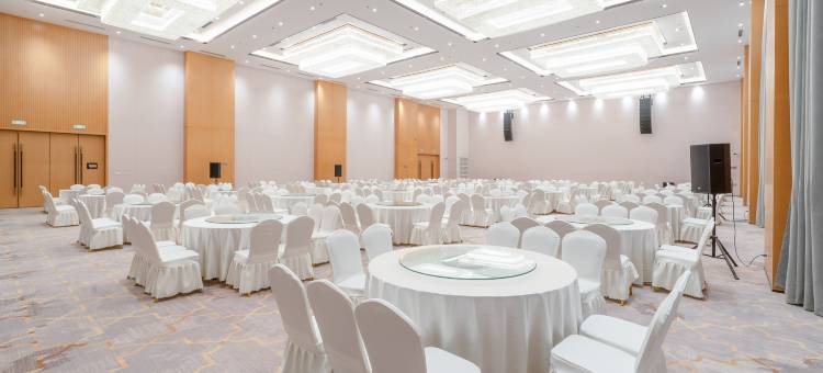 丽呈東谷酒店(成都大学青龙湖湿地公园店)图片