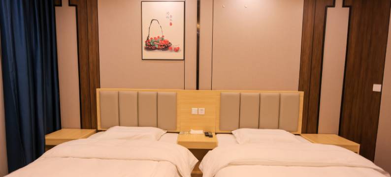 鸿源酒店(南江朝阳广场店)图片