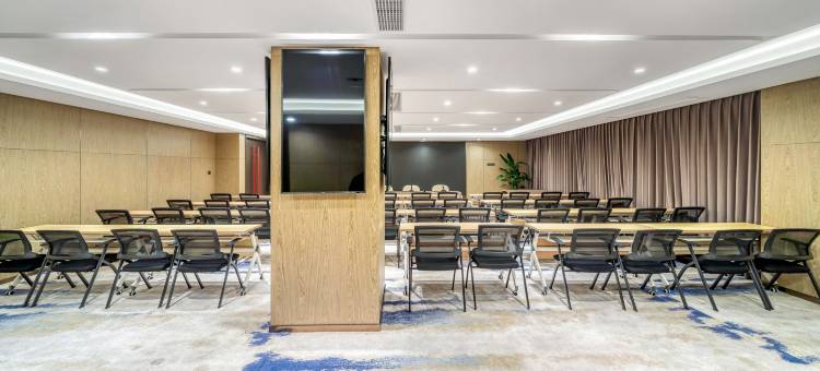 上海陆家嘴艾力万达悦华酒店图片