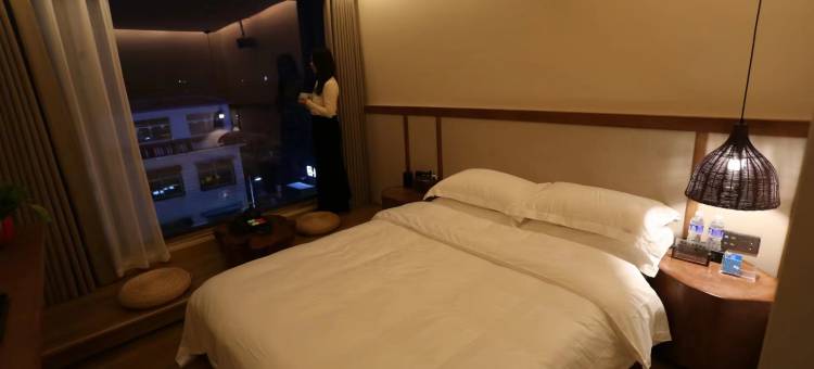 季末小舍民宿风酒店(唐河北京大道大润发店)图片