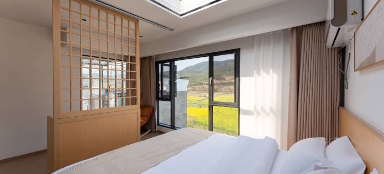 婺源篁岭山禾美宿图片