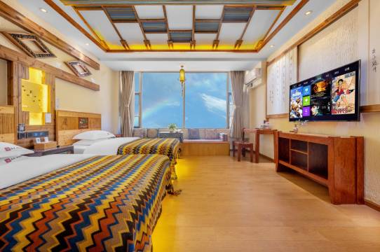 曲靖麒麟区溪花·遇酒店(外滩文化旅游区万达广场店)