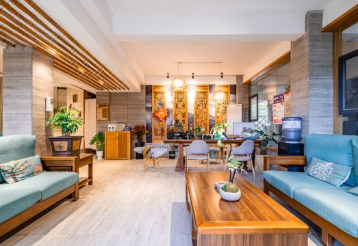 Xijiangshan Bianmeisu (Observation Deck) Hotel Overview