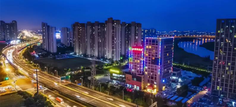 金丽湾电竞酒店(昆山高铁南站店)图片